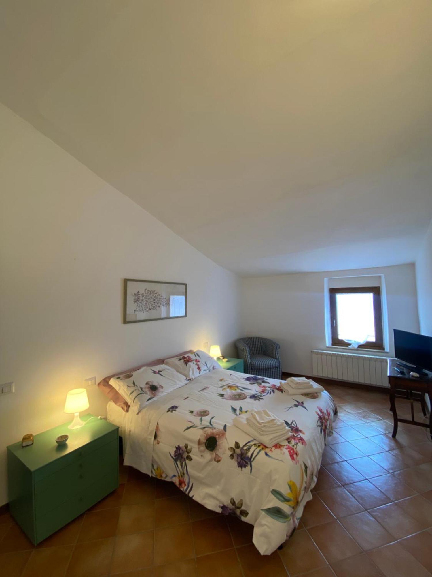 Villa Casa Nonna Rina à Chiusdino Extérieur photo